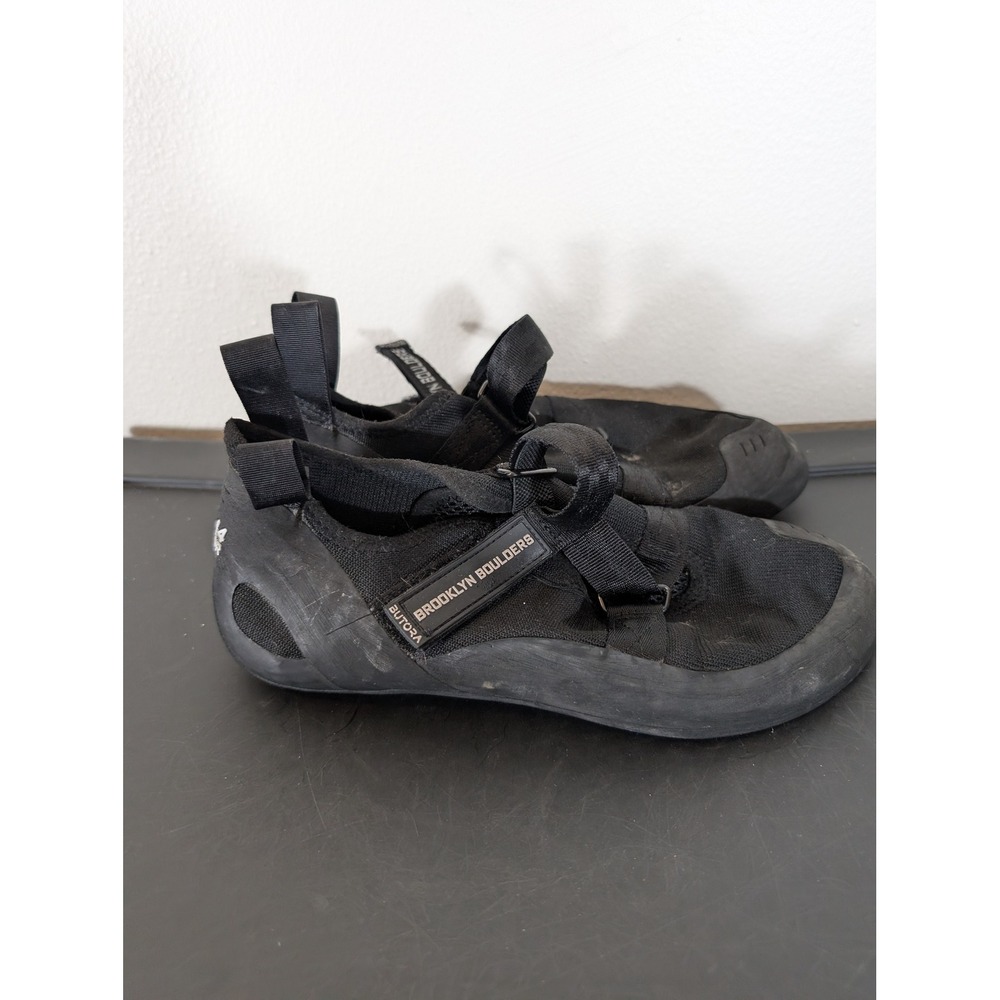 Butora Men's 10.5 Brooklyn Boulders Rock Climbing Shoes Black Neo Friction Gym